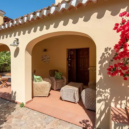 Апартаменты Cala Liberotto-Casa Relax Con Veranda *